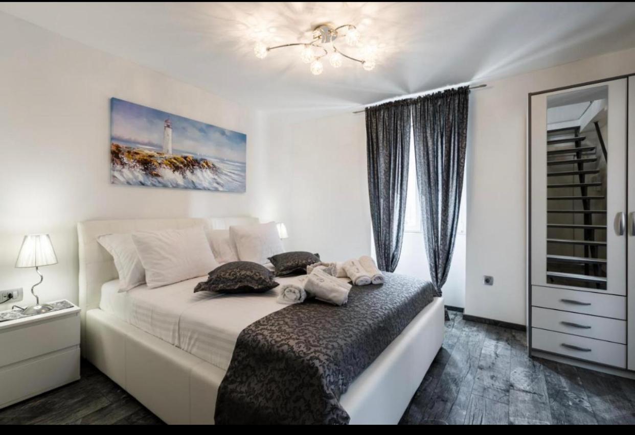 Apartment Cvita Split Extérieur photo