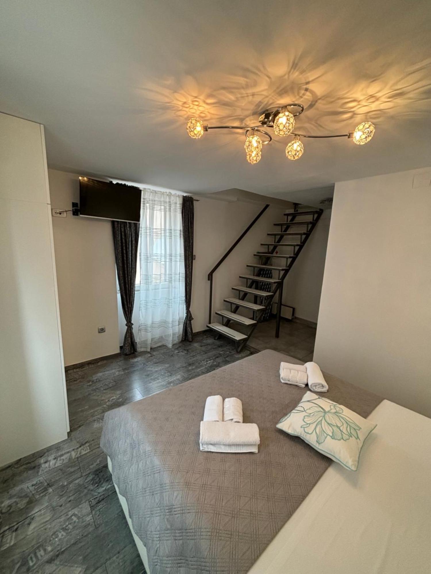 Apartment Cvita Split Extérieur photo